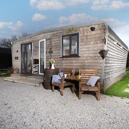 Wheal Rose -Beautifully Fitted Lodge Helston Cornwall ภายนอก รูปภาพ