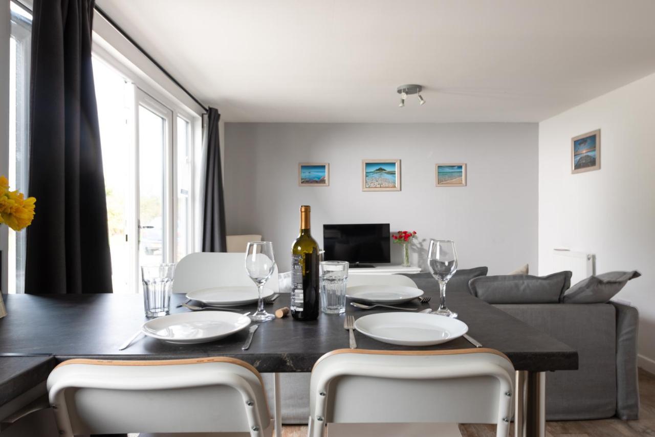 Wheal Rose -Beautifully Fitted Lodge Helston Cornwall ภายนอก รูปภาพ