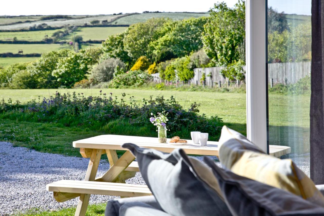 Wheal Rose -Beautifully Fitted Lodge Helston Cornwall ภายนอก รูปภาพ